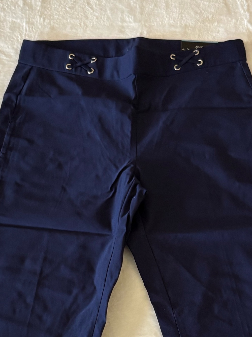 New Women’s Navy Blue Casual capris - Picture 6 of 7